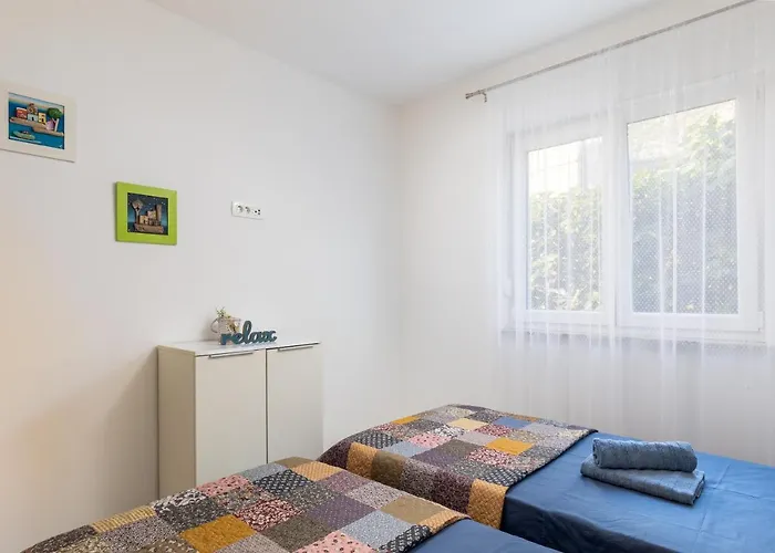 Apartment Why Not
