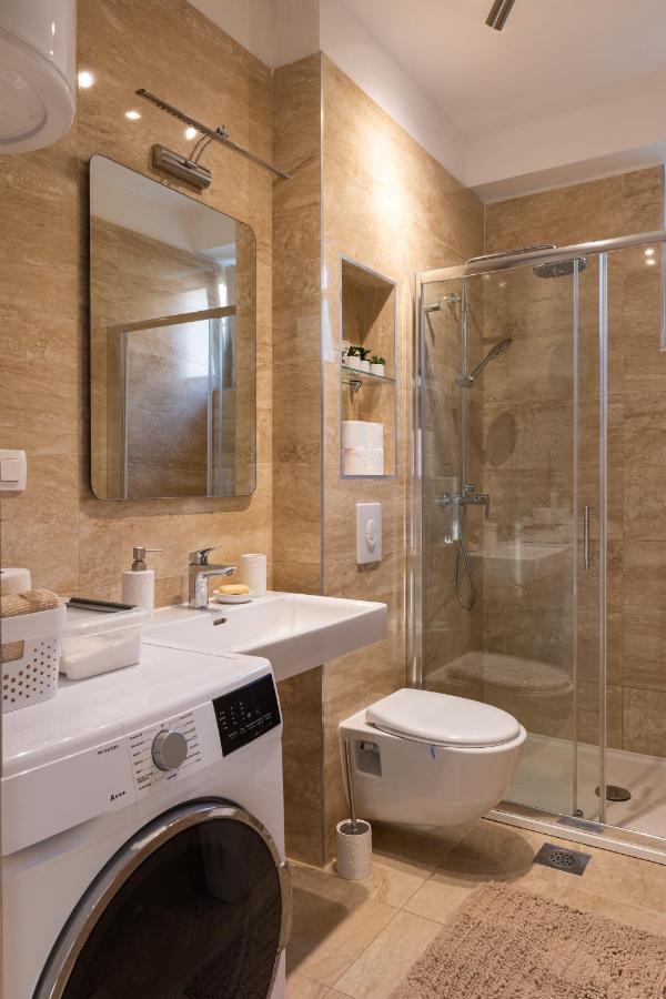 Apartment Why Not